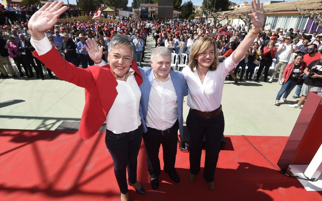 Más de 2000 personas abarrotan el Recinto Ferial de Calasparra para la presentación de la candidatura de Pepe Vélez a las elecciones autonómicas