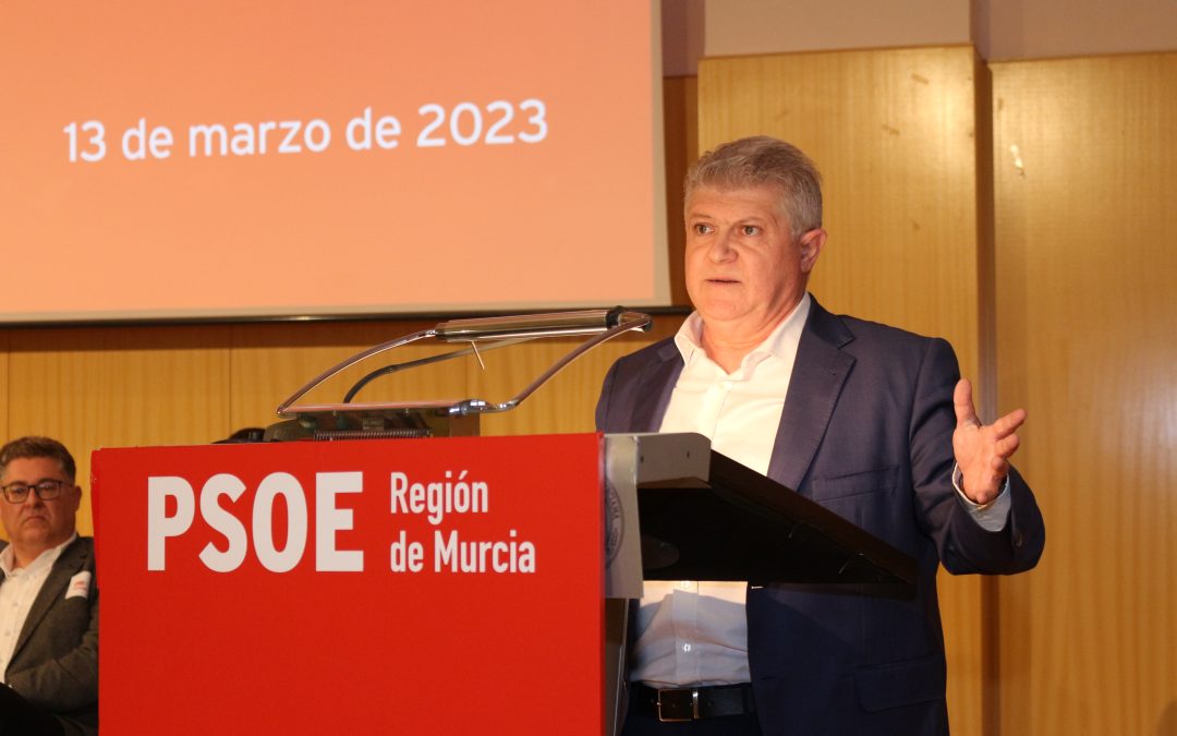 El Comité Regional ratificó ayer la lista con la que el PSOE de la Región de Murcia concurrirá a las elecciones autonómicas del 28 de mayo y que encabezará Pepe Vélez