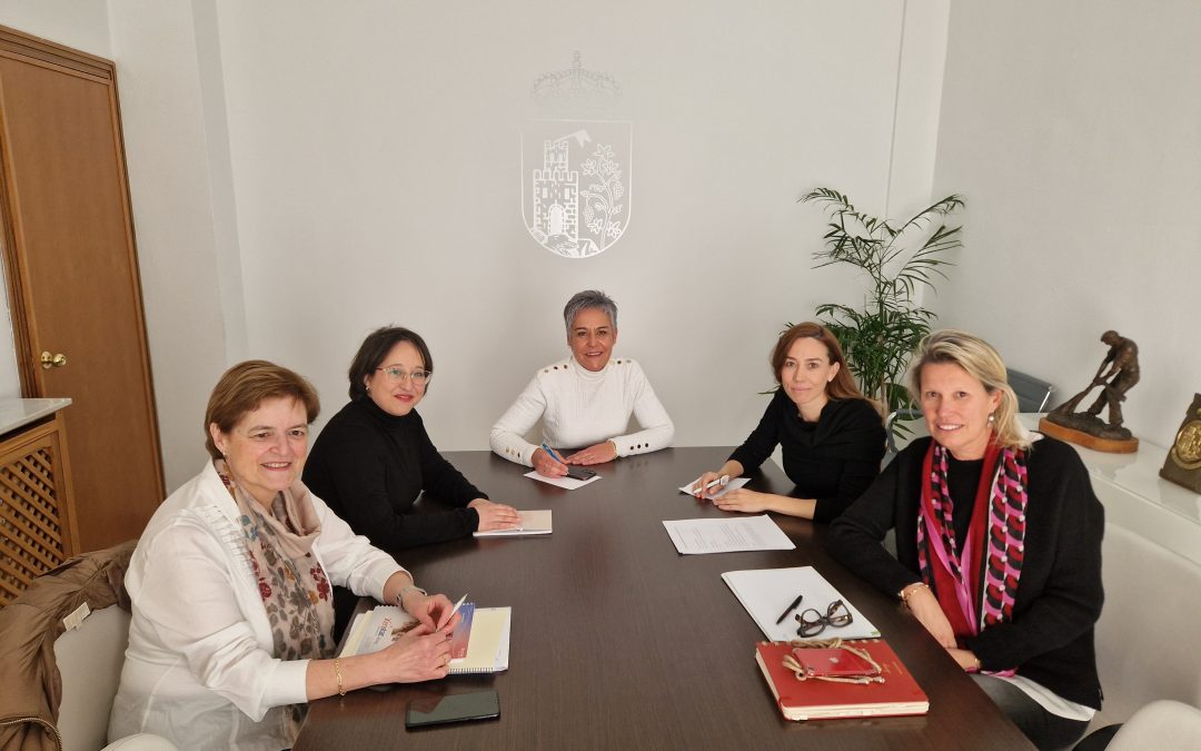 EL EQUIPO DE GOBIERNO SOLICITA NUEVAMENTE LA AMPLIACIÓN DEL SERVICIO DE URGENCIAS EN EL CENTRO DE SALUD