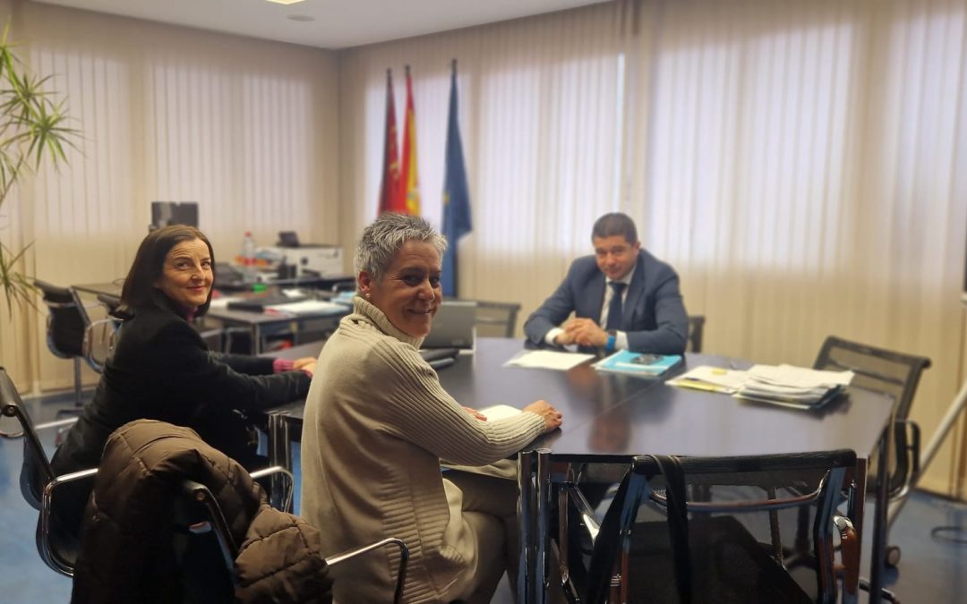 SOLICITAMOS LA AMPLIACIÓN DE LA OFERTA DE CICLOS FORMATIVOS DE GRADO SUPERIOR EN EL IES EMILIO PÉREZ PIÑERO