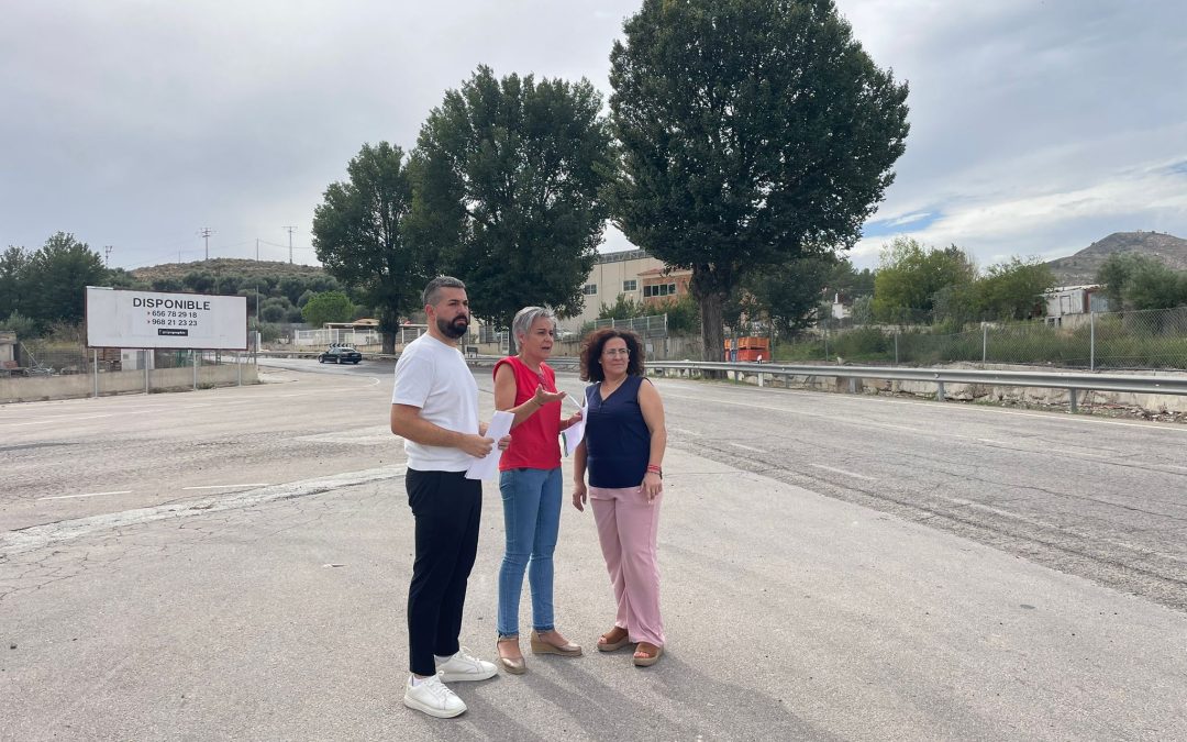 Nuestro Equipo de Gobierno llevará a cabo las obras de reasfaltado y alumbrado de la carretera del acceso norte a la localidad